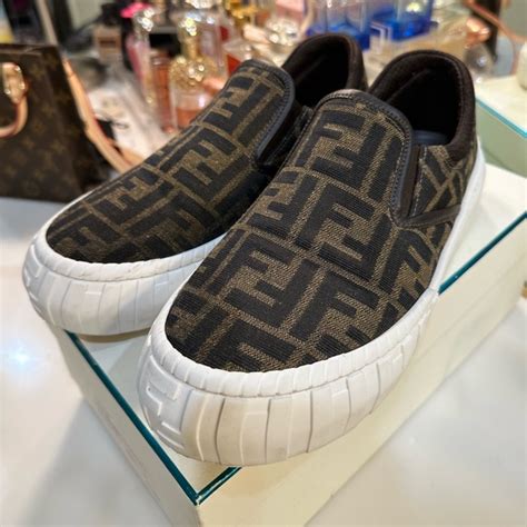 fendi slip on sneakers sale|Meer.